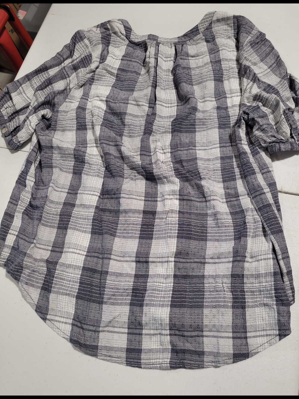Universal Thread Navy and White Plaid Button-Front Women’s Shirt - Picture 3 of 3